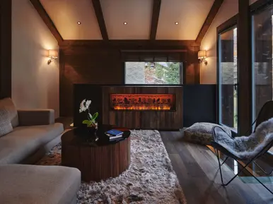 Schloss Zermatt Rooms Schlosscottage Living Room 01