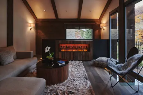 Schloss Zermatt Rooms Schlosscottage Living Room 01