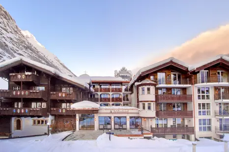 Schloss Zermatt Exterior View Alex Schlosshotel 0067A