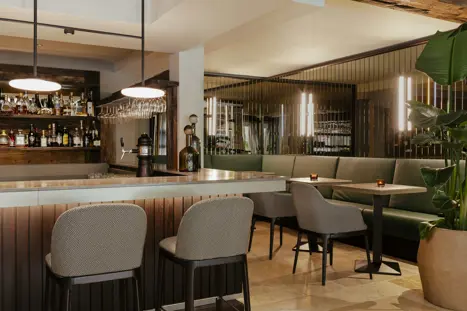 Bar Zermatt1